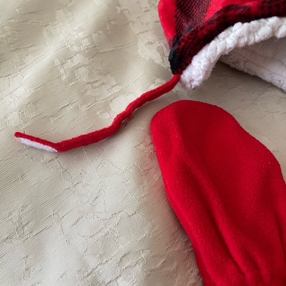 Target winter hat and gloves set - Picture 4 of 4